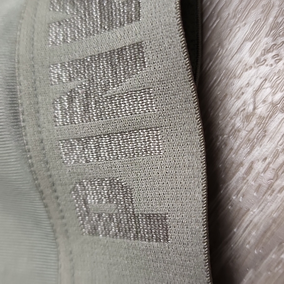 Bras 2 PINK BRAND bras - Picture 6 of 8